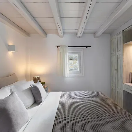 Apartahotel Kallos Of Mykonos 4*