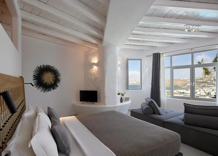 Kallos Of Mykonos - Previous Leonis Summer אורנוס